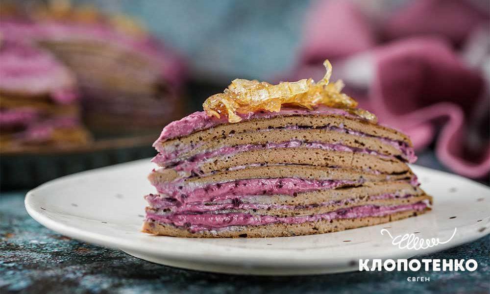 Печеночный торт с кремом и смородиной: изысканный вкус