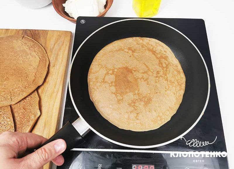 Посмажзте печінкові млинці