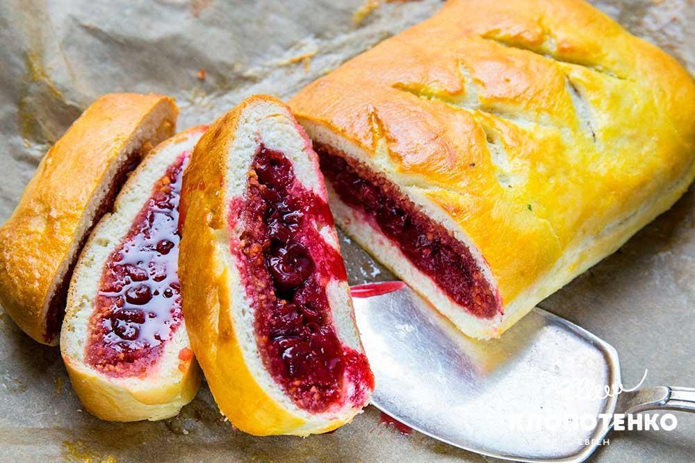 пиріг з вишнею