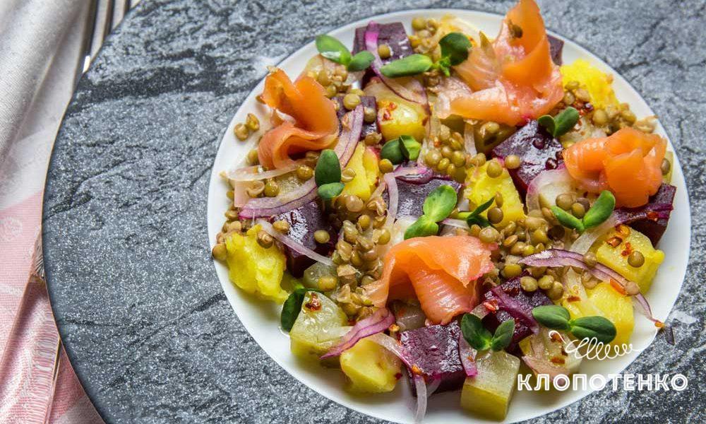 Вінегрет з червоною рибою і пікантним соусом