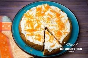 морковный бисквит