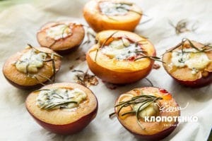Персики с розмарином на гриле