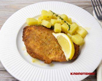 Курячий шніцель з картоплею конфі