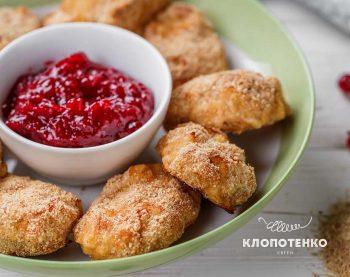 Курячі нагетси із журавлинним соусом
