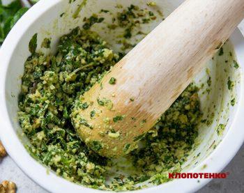 Соус песто-пхалі