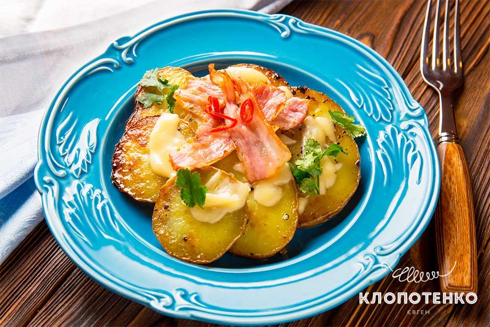 Проста картопля з беконом