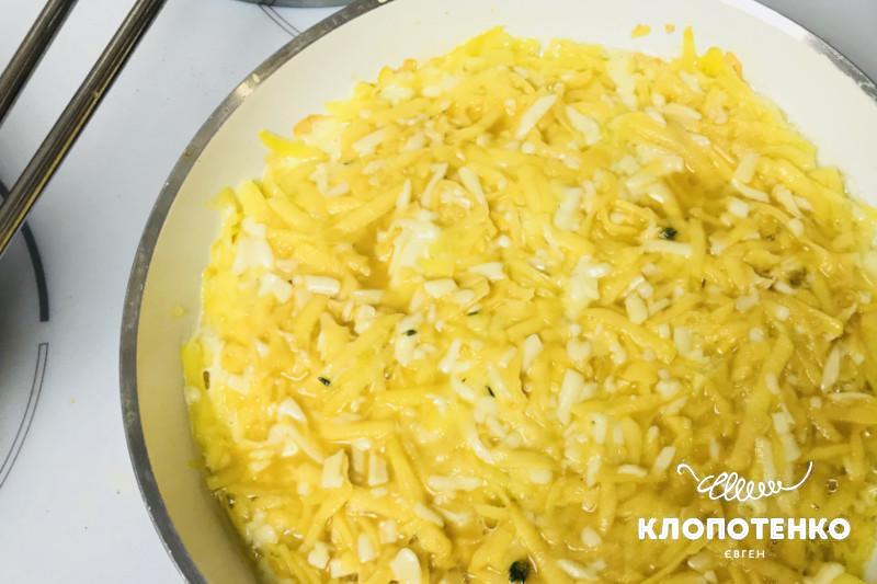 Картопляний пиріг на сковороді