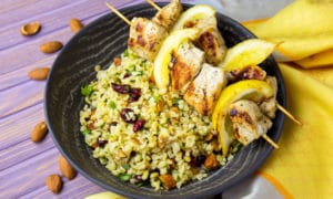 курячі шашлики з булгуром