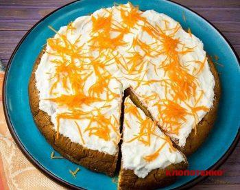 Морквяний бісквіт