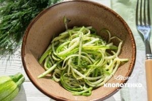 Спагеті з цукіні