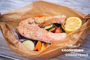 salmon-on-grill-with-vegetables