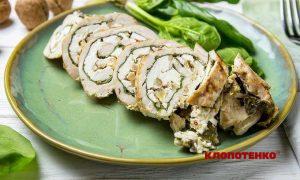 Курячий рулет зі шпинатом і горіхами