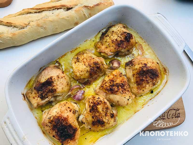 Запеките куриные бедра