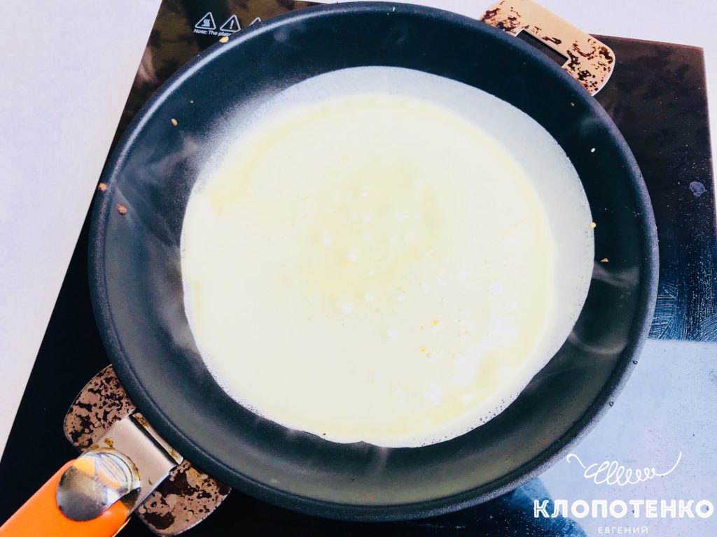 Обжарьте блины
