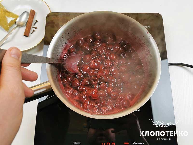 Варите на медленном огне 5 минут