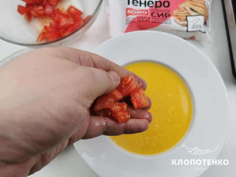 Добавьте томаты