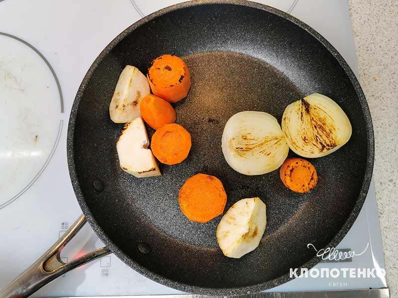 Обжарьте овощи