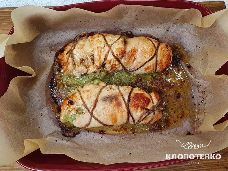 Выпекайте рулетики в духовке