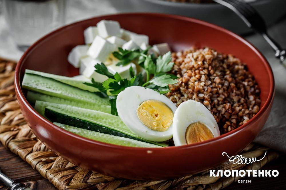 Боул з гречкою