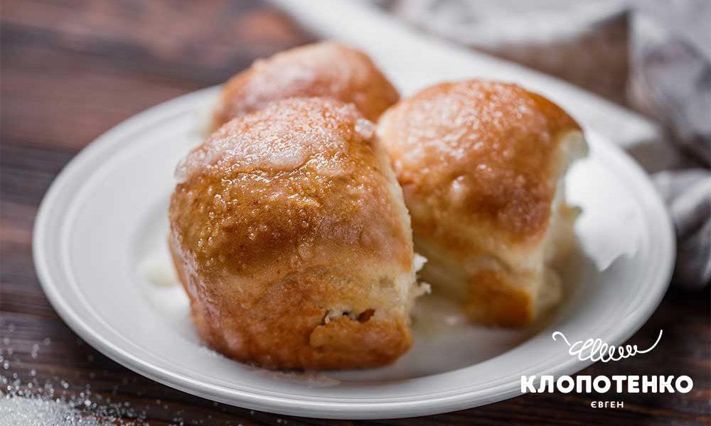 pampushky-with-rum-glaze