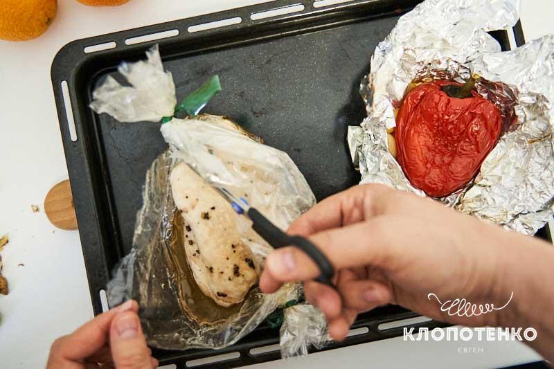 Вытащите мясо из рукава