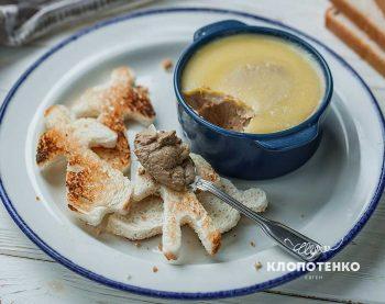 Пате з курячої печінки на парі