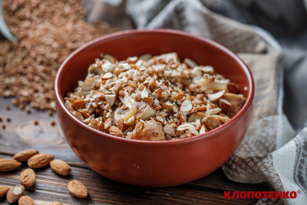 Гречка з печерицями