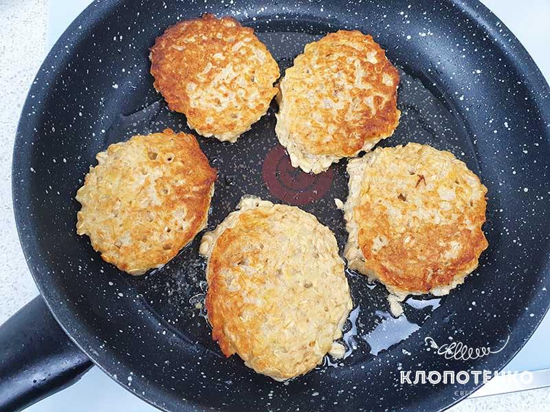 Banana Oat Pancakes 3