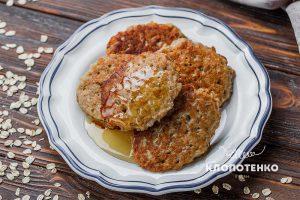 Banana Oat Pancakes