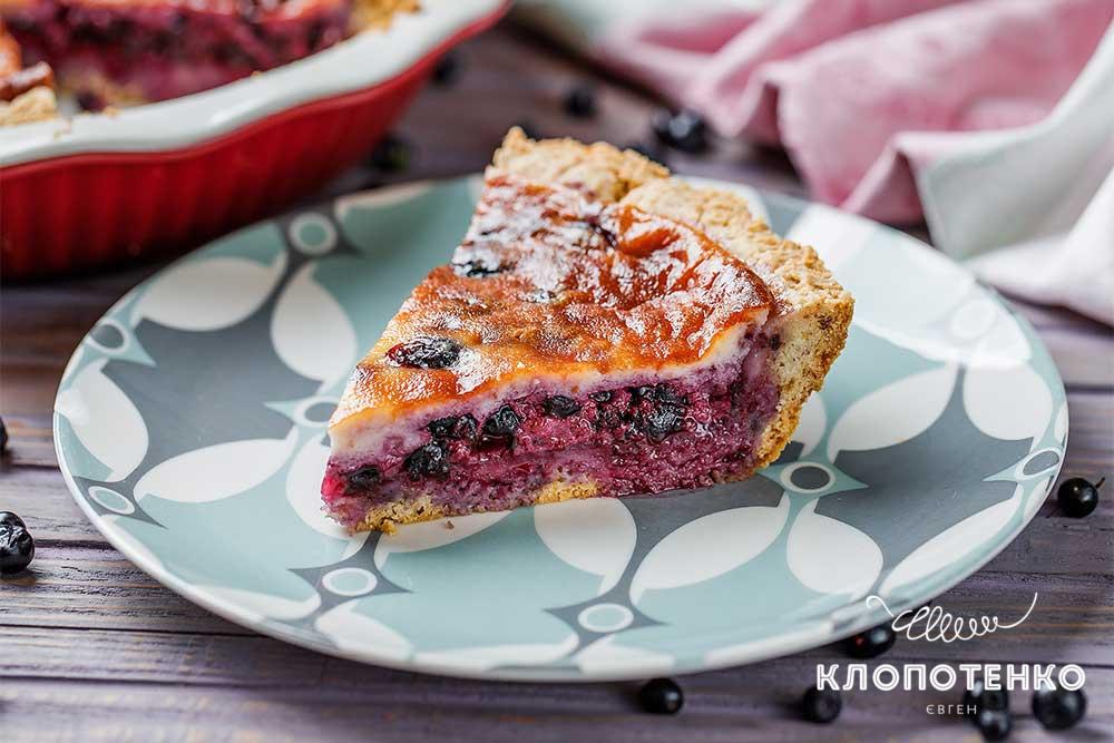 Чорничний пай зі сметанною заливкою