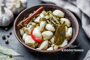 маринований часник