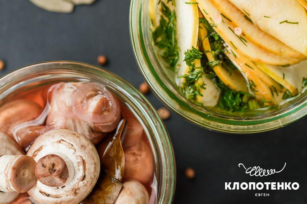 Pickled mushrooms, apples and onions