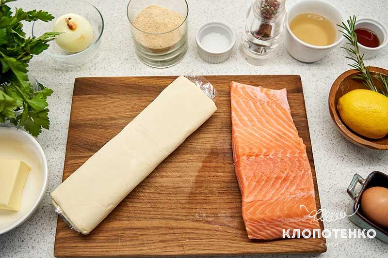 Подготовьте все ингредиенты для приготовления семги в духовке