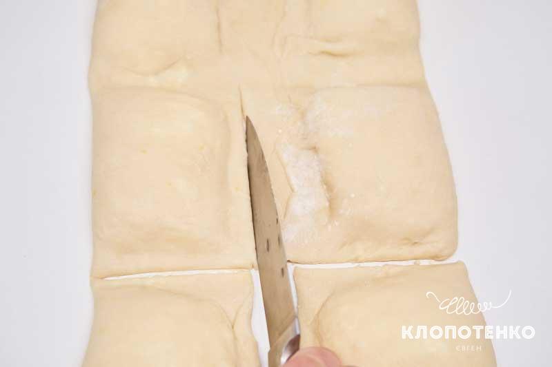 Разделите штрукли на порционные части