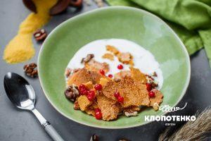 Cornmeal granola