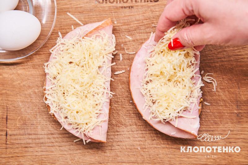 Croque Madame sandwich