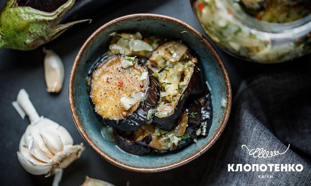 Preserved eggplants with honey and chili pepper
