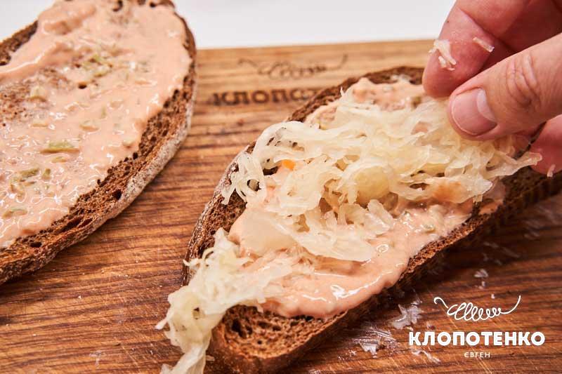 Reuben-sandwich 4