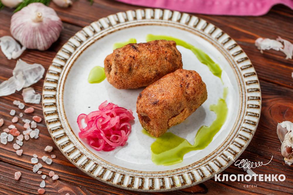 крученики с салом и чесноком