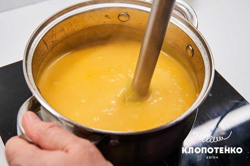 Pumpkin-soup-with-chili 7