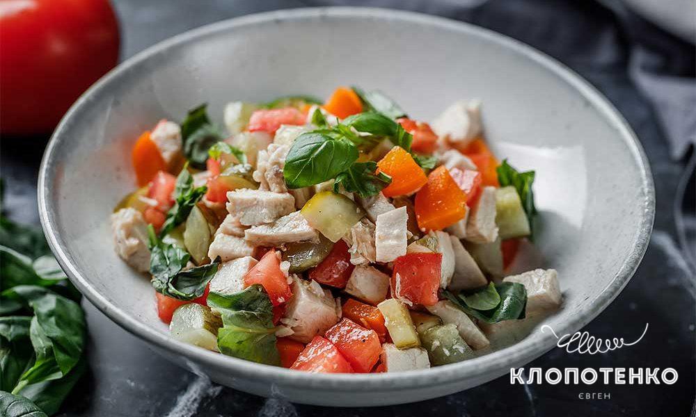 Салат з курячим філе та медом