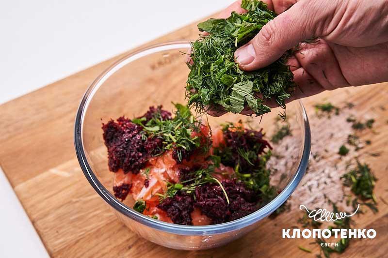 Bagels with cream cheese and salmon 11