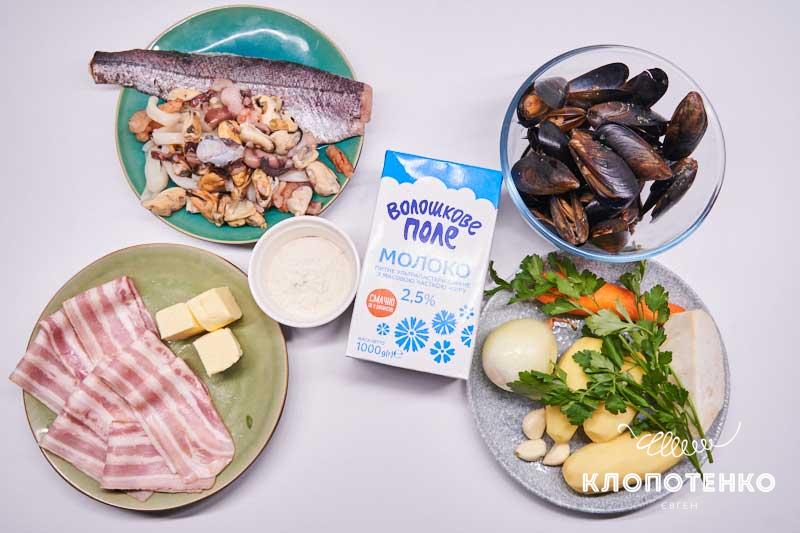 Подготовьте ингредиенты для приготовления супа клэм чаудер