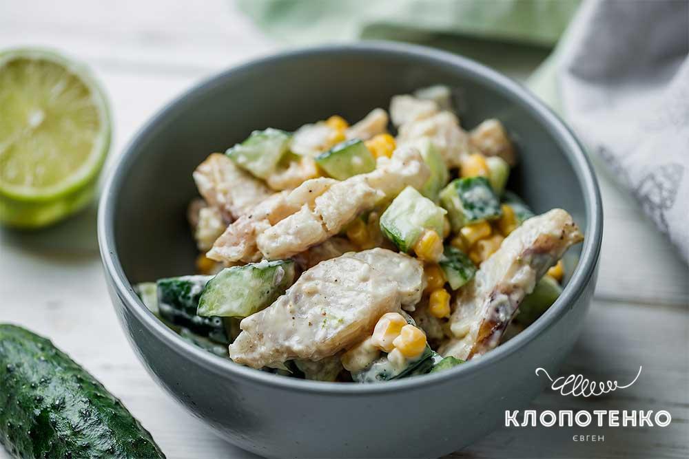 Салат из филе минтая с кукурузой и лаймом