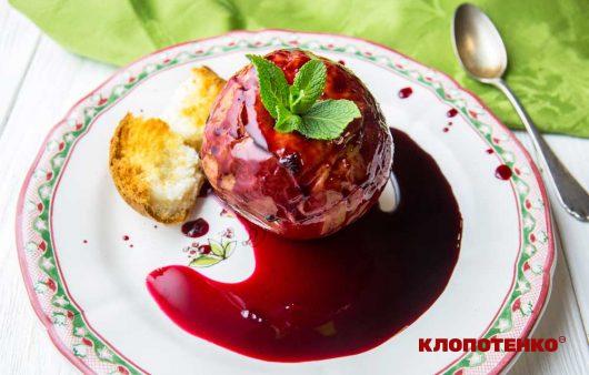 Як приготувати запечені яблука з соусом з каркаде