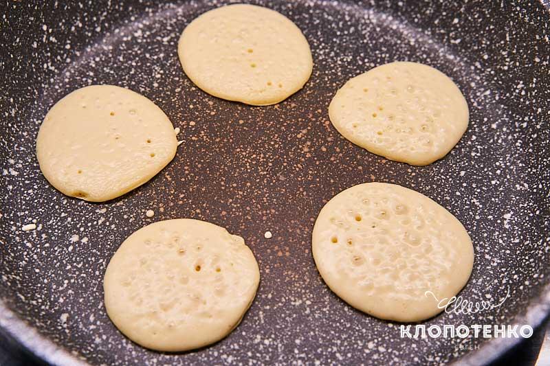 Жарьте на сухой сковороде