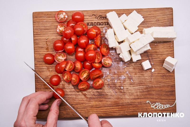 Lentils, arugula and feta cheese salad