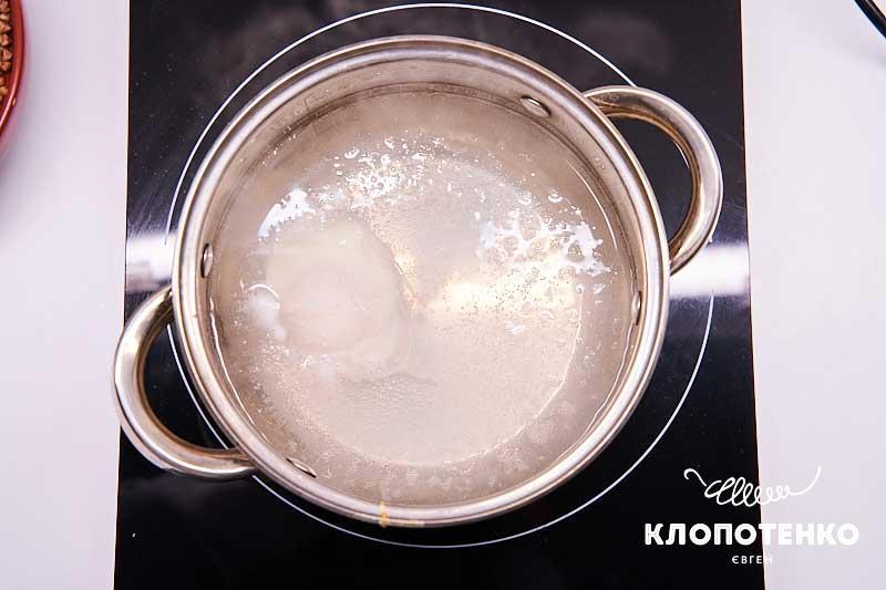 Приготовьте яйцо пашот