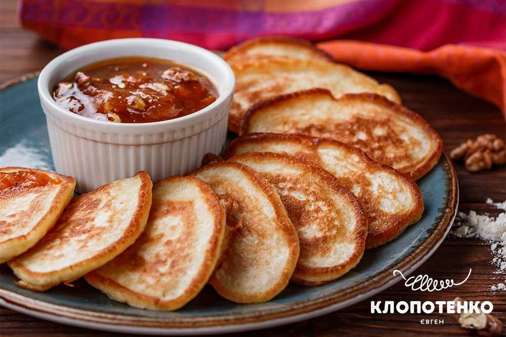 Pancakes with apricot jam