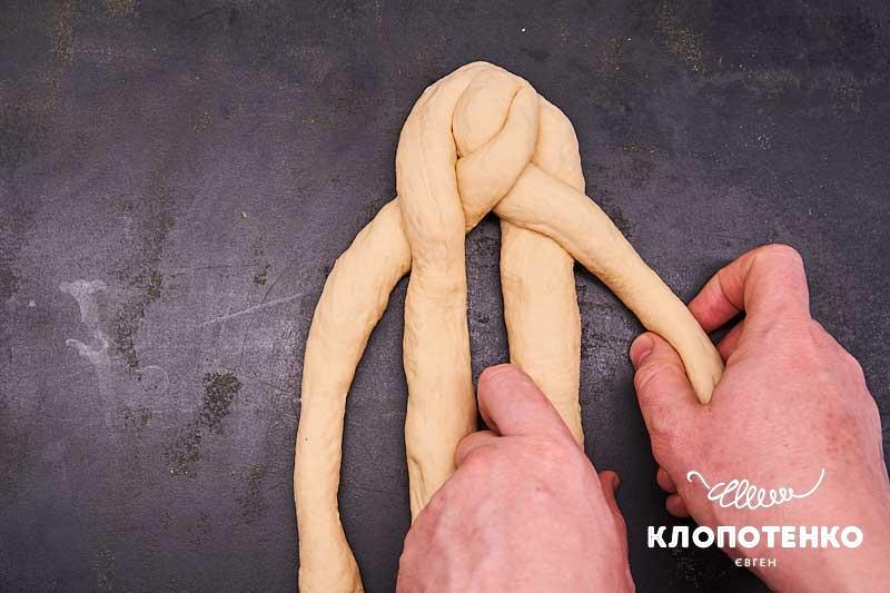 Выложите вторую на четвертую